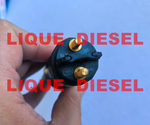 Injecteur BOSCH 0445120305 0 445 120 305 Injecteur Cummins 5268436 KOMATSU 6746-11-3100 6746113100 fournisseur