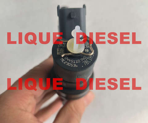 Injecteur de carburant BOSCH 0445110740 0 445 110 740 0445110519 0 445 110 519 pour le type A4000700187 4000700187 fournisseur